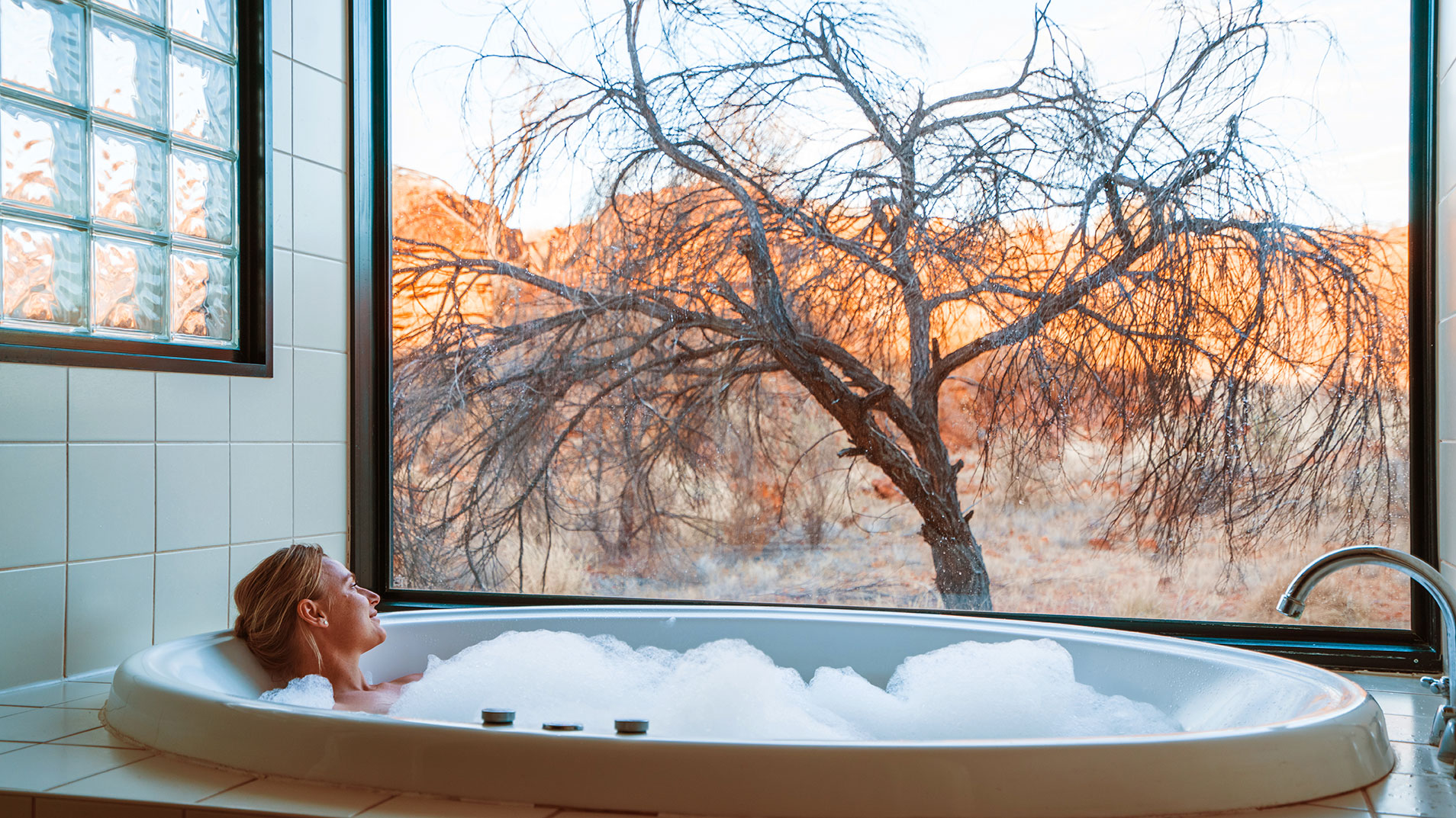 Outback Au Bathtub Inspiring Journeys 2022