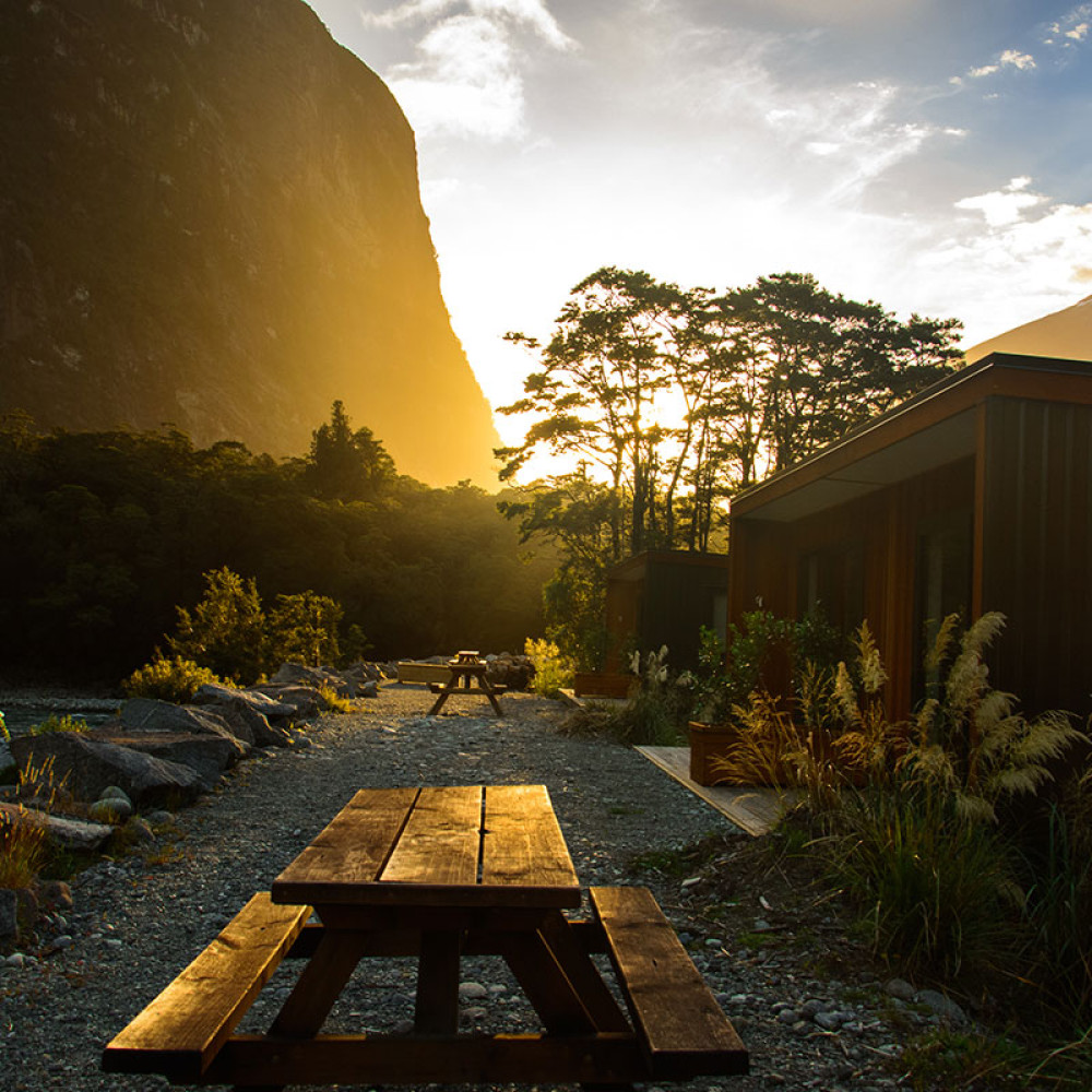 nzij-relax-milford-sound-lodge.jpeg