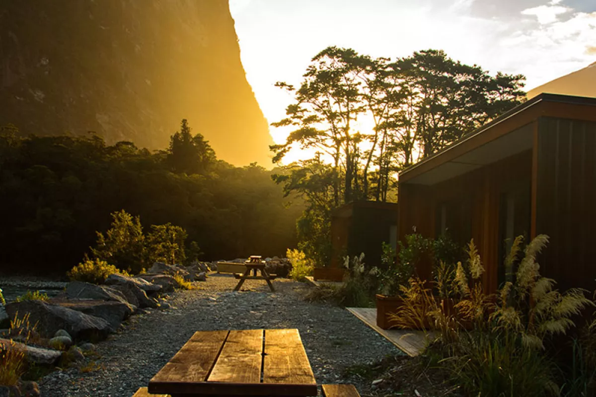 nzij-relax-milford-sound-lodge.jpeg