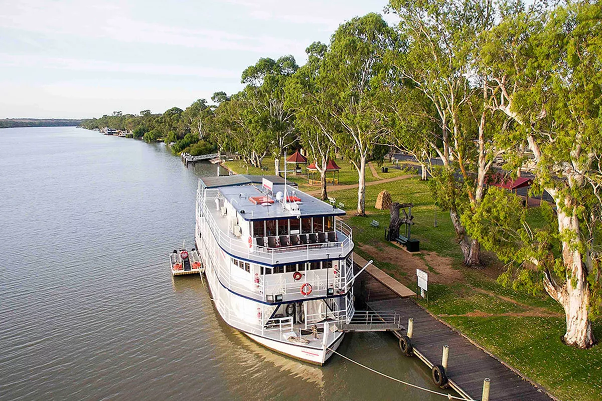 Proud Mary riverboat