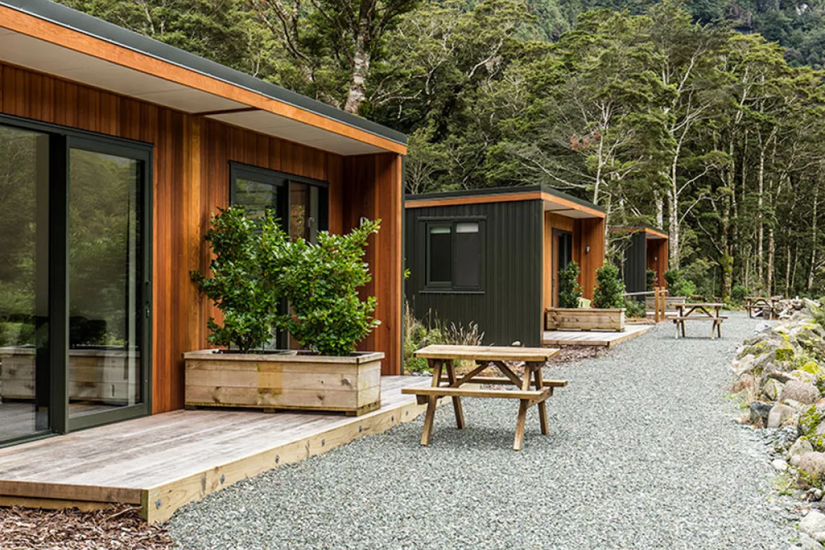 nzsi-relax-milfordlodge.jpeg
